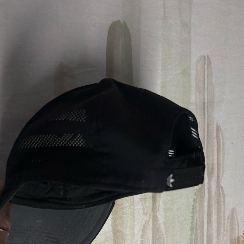 ADIDAS Adjustable Hat 🌵OSFM - Picture 7 of 8